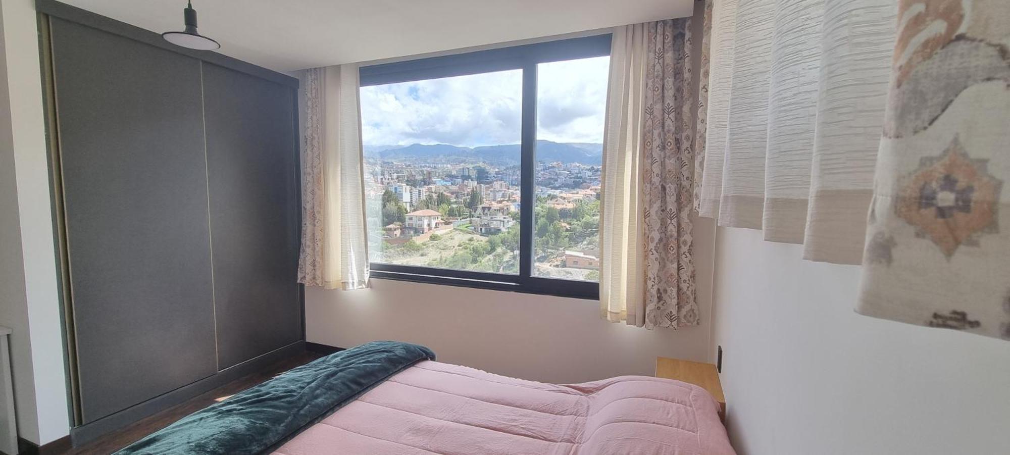 En Casa, Excelente Ubicacion, Vista Inmejorable Apartamento